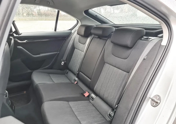 Skoda Octavia cena 47900 przebieg: 242000, rok produkcji 2017 z Krotoszyn małe 254